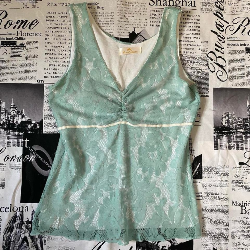 Vio Libre Y2k Style Lace Tank Top